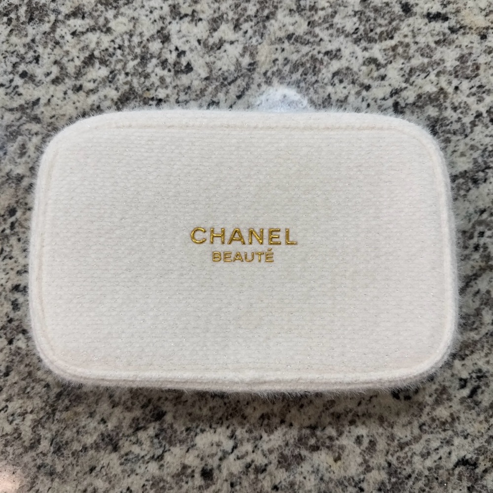 CHANEL Beauty Tweed Large Cosmetic Pouch - Authentic